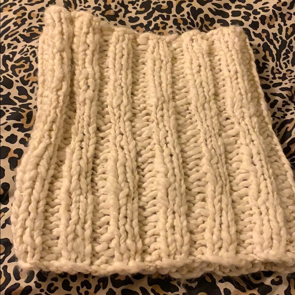 American Eagle Outfitters Accessories For 20 Neck Scarf Gator Poshmark